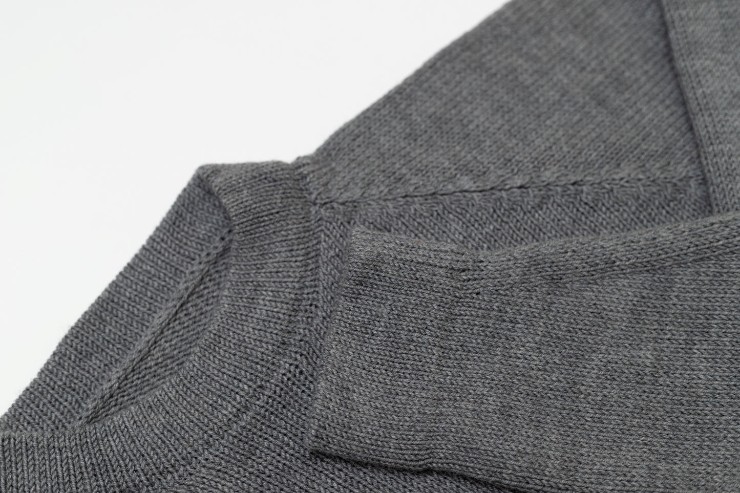 Merino vilnos megztinis moterims